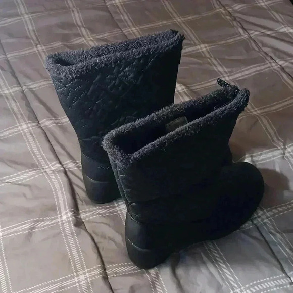 Totes Boots - Picture 1 of 6